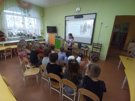 В рамках проекта «Расскажем детям о войне. 80 лет Великой Победе» в старше-подготовительной группе «Солнышко» проведена беседа и показана презентация «Герой в моей семье». В рамках проекта «Расскажем детям о войне. 80 лет Великой Победе» в старше-подготовительной группе «Солнышко» проведена беседа и показана презентация «Герой в моей семье».